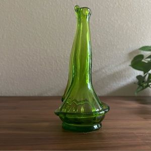 Unique Vintage Vintage Kanawha Green Optical Swung Vase With Spiral Rope Detai